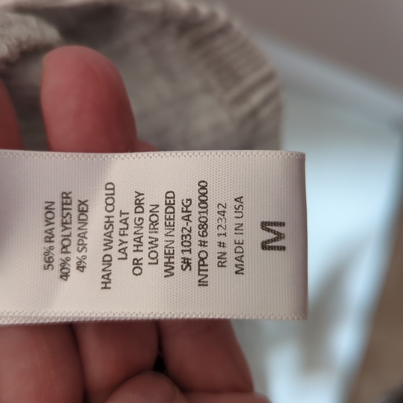 COIN 1804 Short sleeve, loose fitting top. - Picture 3 of 3